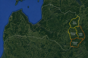 Latvijas karte ar izceltu Latgales reģionu un iezīmētiem Balvu, Ludzas, Rēzeknes un Krāslavas novadiem.