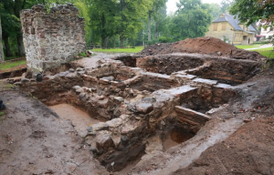 arheoloģiskie izrakumi Zasas muižā