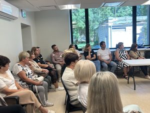 Pedagogi piedalās Neatliekamās medicīniskās palīdzības dienesta organizētajās mācībās par rīcību krīzes situācijās.