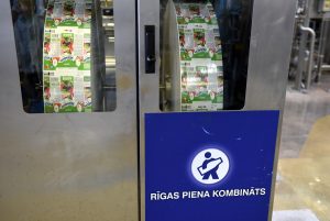 Rīgas piena kombināta ražotne un piena produktu iepakošanas līnija