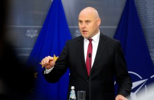 Andris Kulbergs uzstājas preses konferencē