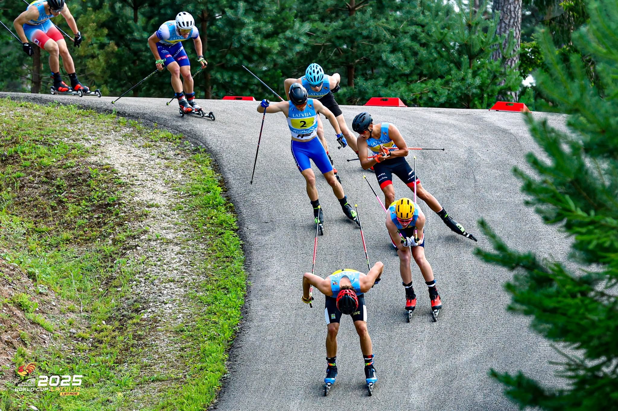 Rollerslēpotāji Smeceres sila trasē Madonā