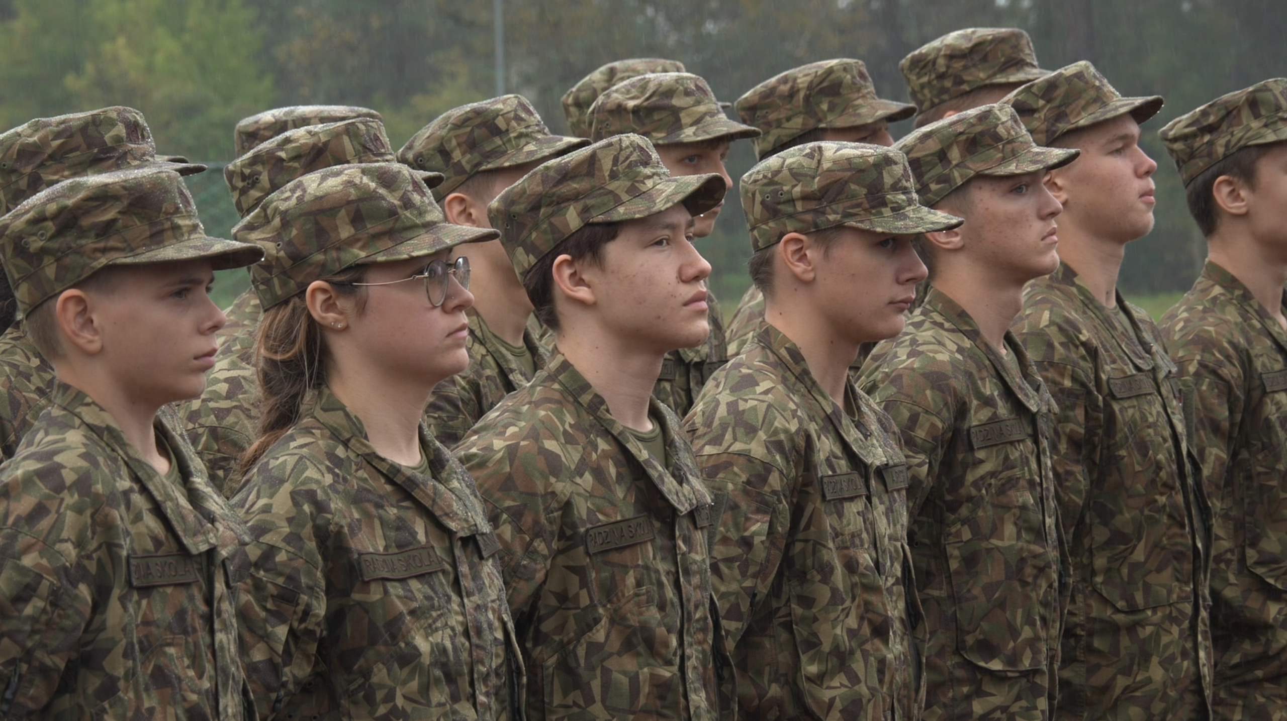 Ģenerāļa Pētera Radziņa profesionālās vidusskolas audzēkņi militārajās formās