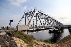 Lielupes tilts uz Liepājas šosejas A9 remontdarbu laikā