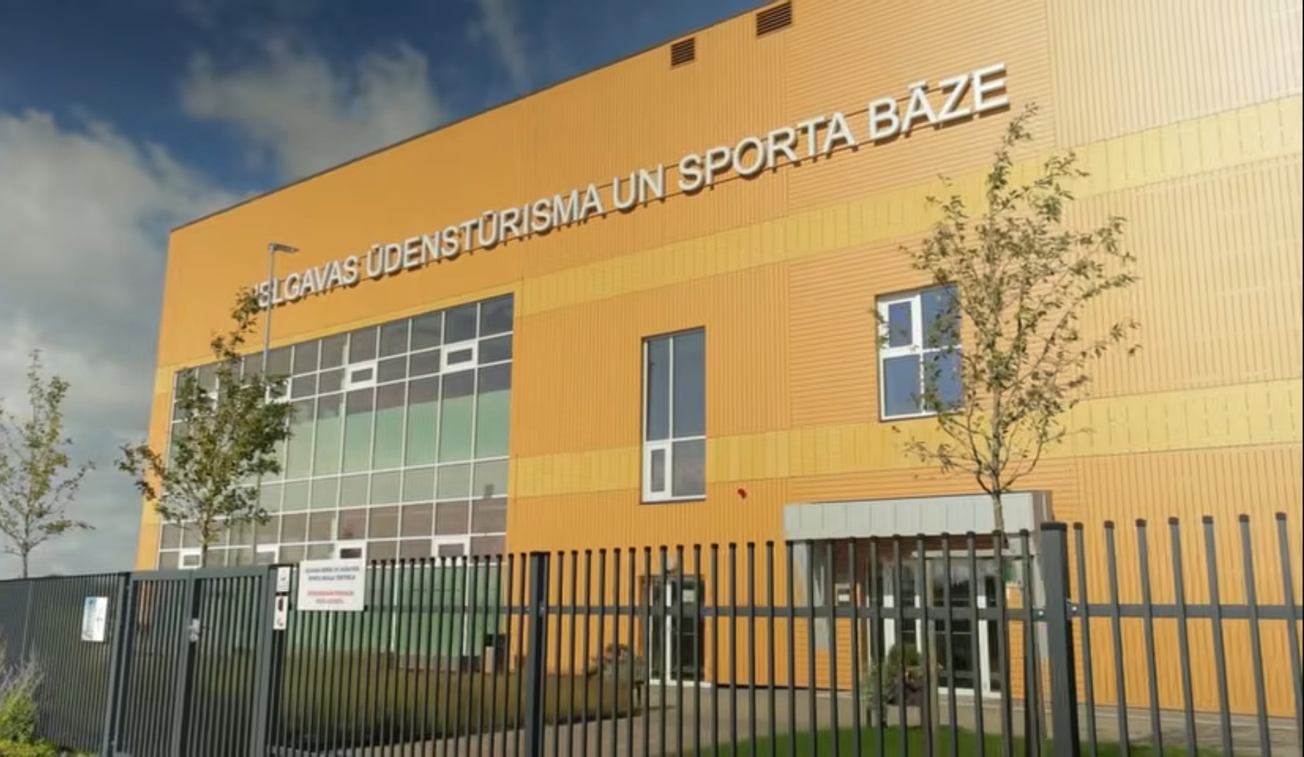 Jelgavas ūdenstūrisma un sporta bāzes ēka