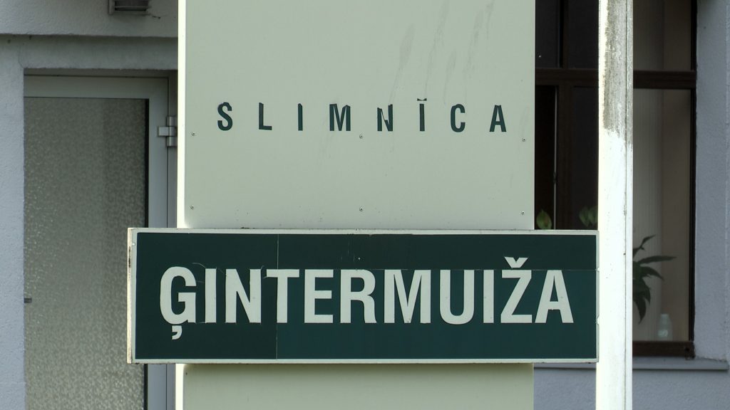 Slimnīcas “Ģintermuiža” izkārtne Jelgavā