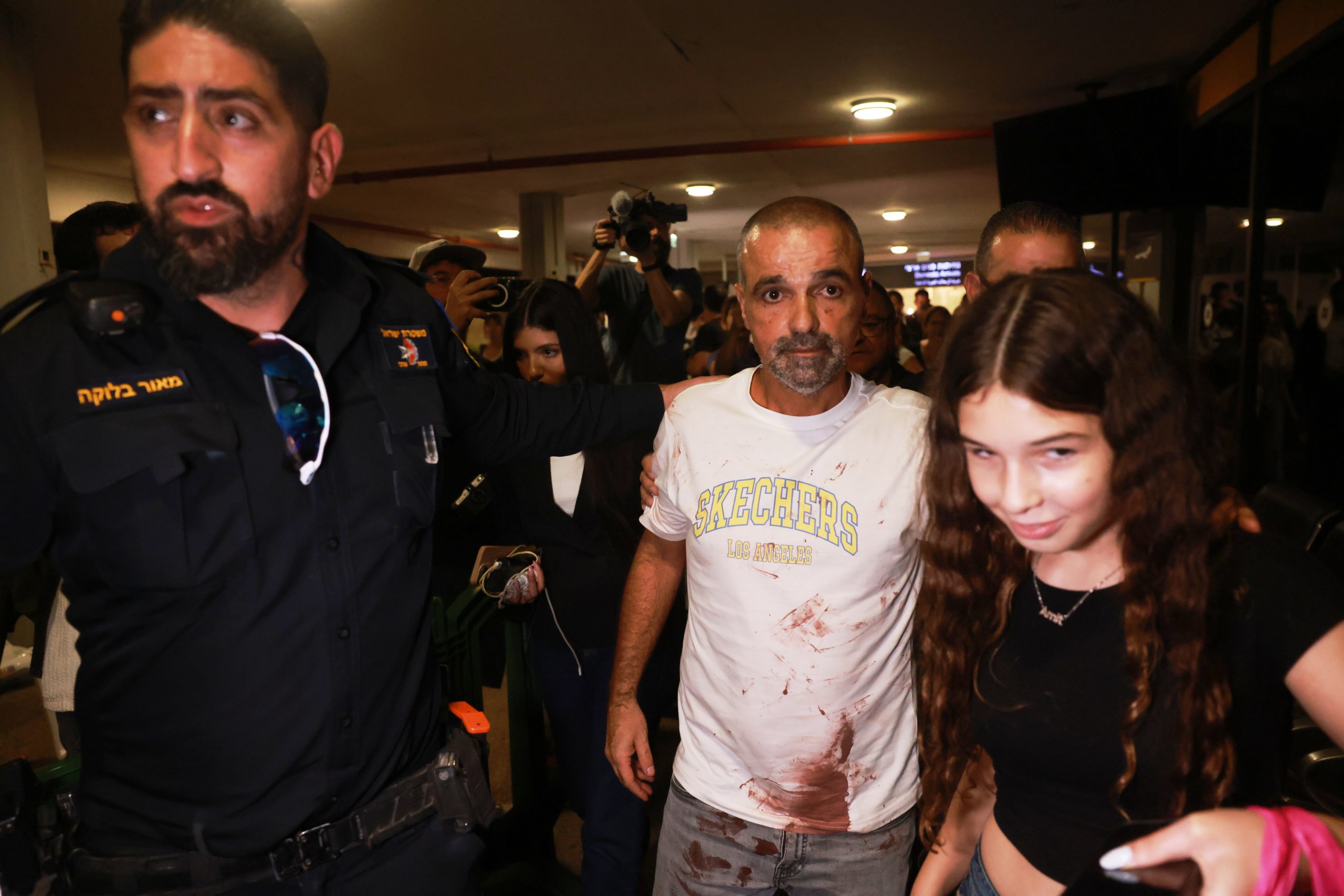 Flydubai pasažieris pēc avārijas nosēšanās ierodas Izraēlā